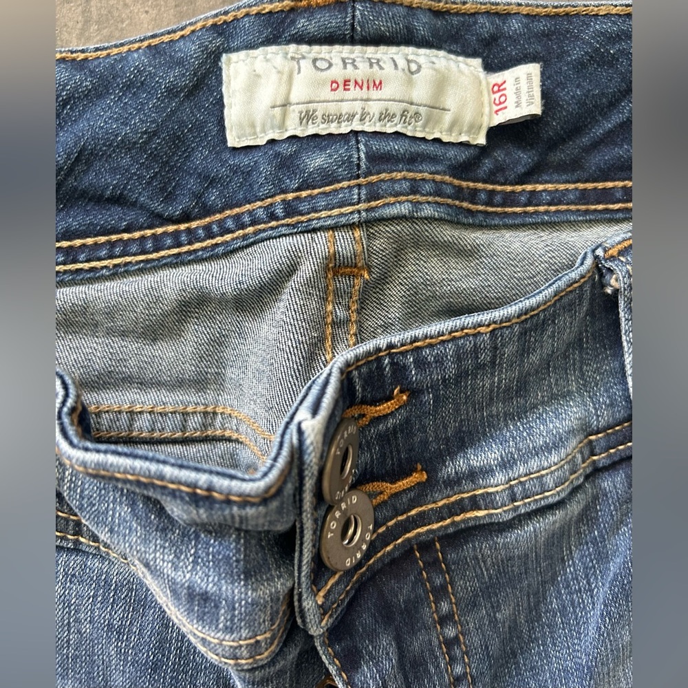 Talbots boyfriend, torrid distressed flare, JMS capris jeans lot bundle size 16 - Picture 5 of 10